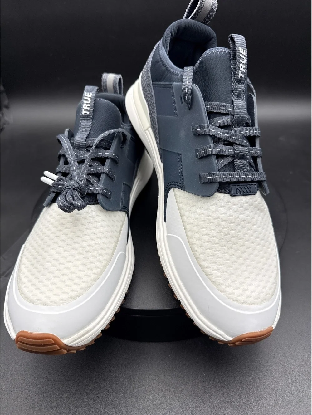 True Linkswear Men's Sneakers with Grey and White Size 10.5